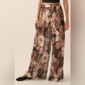 Promesa Floral Wide-Leg Pants in Brown and Cream